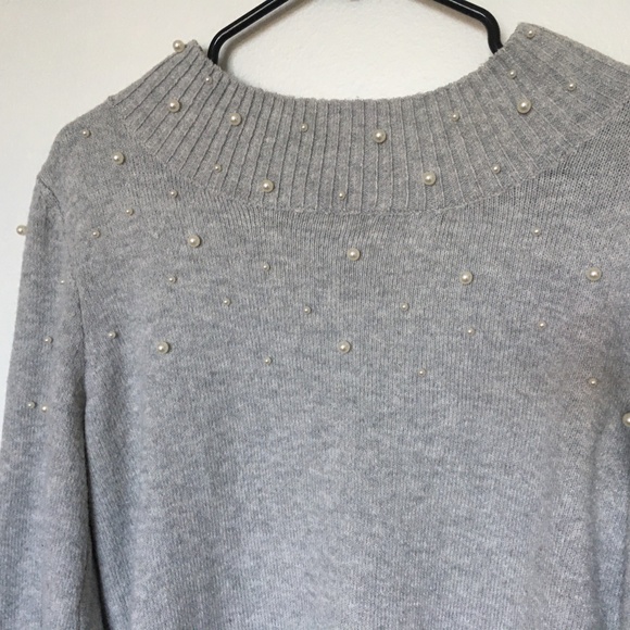 Grey sweater with pearls - Picture 5 of 6